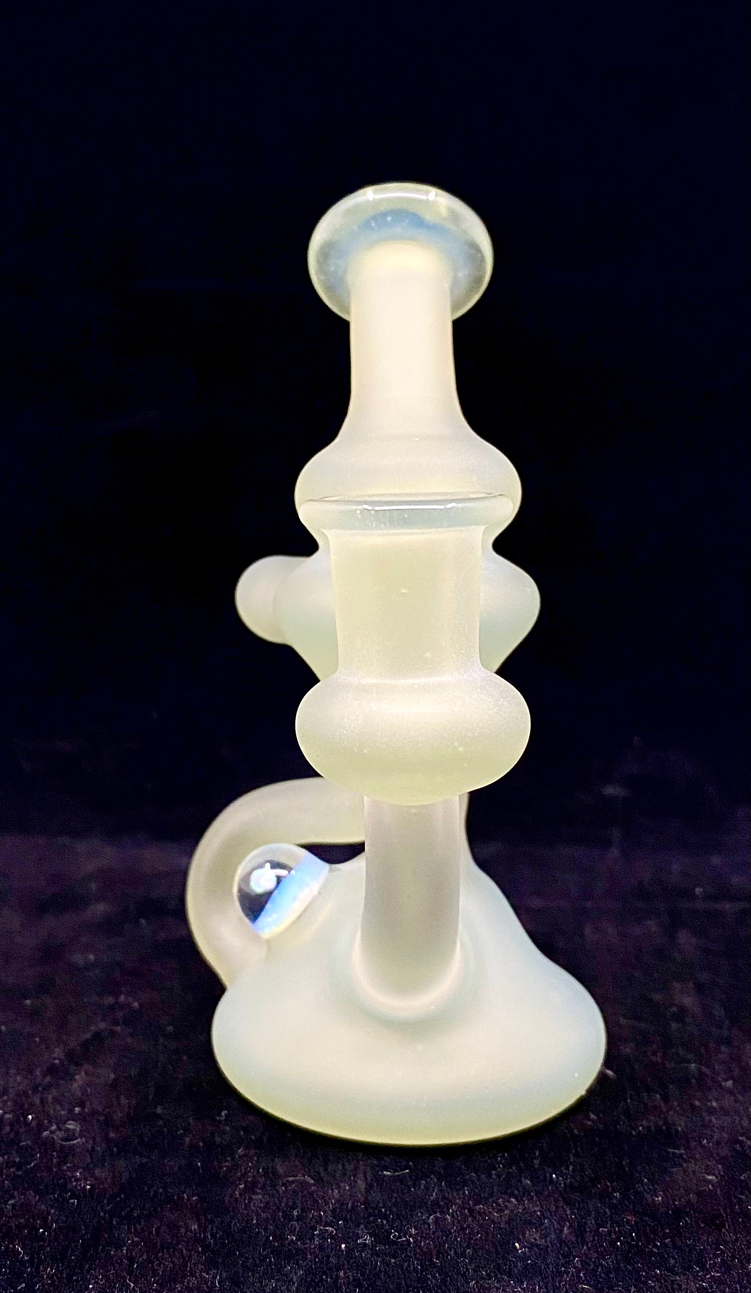 Cristo Glass Single Color CFL Opal Marble Sandblasted Recycler